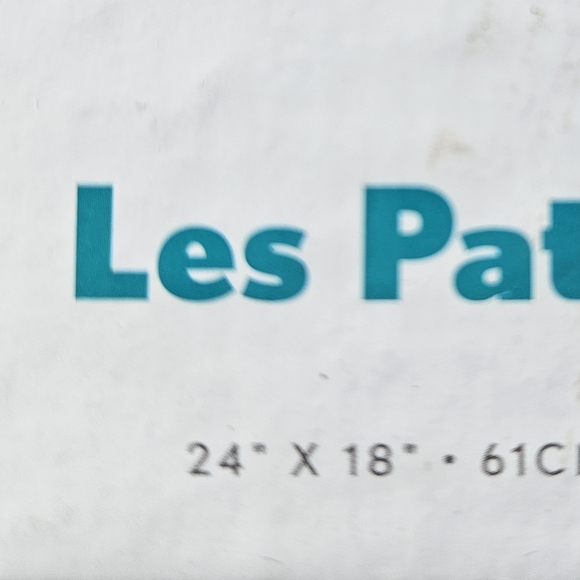 Dogs on a Beach 300 pc Puzzle, complete - Picture 3 of 7